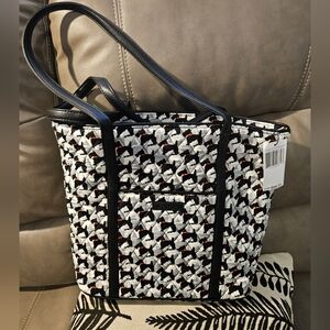 VERA BRADLEY BAG BLACK/RED H 12" W 15"